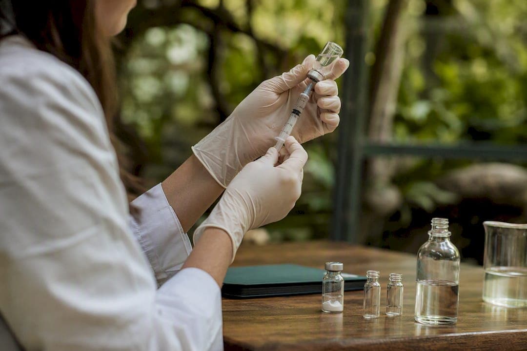 Why Bacteriostatic Water Is Used With Peptides